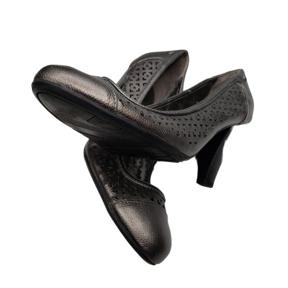 Life Stride | Metallic Pewter Almond Toe Slip On Memory Foam Flex Pumps Womens 8 - Picture 7 of 13